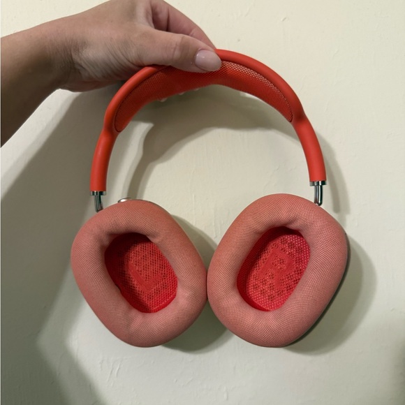 Apple AirPods Max Pink Over-Ear Headphones | Authentic | Used - Picture 3 of 9